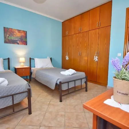 Appartamento Big New House Near The